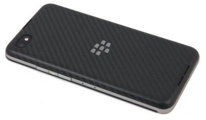 Revizuirea detaliată a smartphone-ului blackberry z30