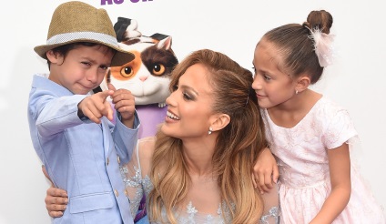 Jennifer Lopez este însărcinată, bloggerul po_lubomu pe site-ul de pe 7 august 2016, o bârfă