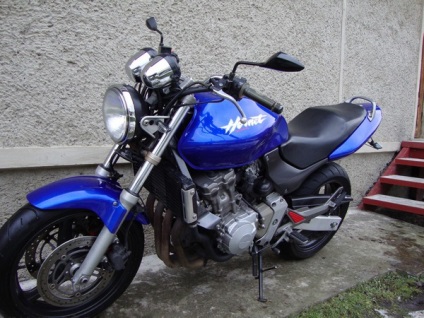 Honda Hornet (Honda Hornet) cb 600 f - un ficat lung printre motocicletele din clasa 