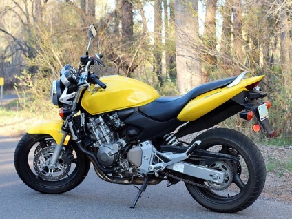 Honda Hornet (Honda Hornet) cb 600 f - un ficat lung printre motocicletele din clasa 