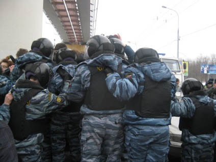 Interkavkaz - rohamrendőrök és gyűlések - eloszlassa