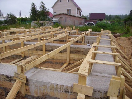 Ce fundație să alegeți pentru o casă construită din blocuri de spumă