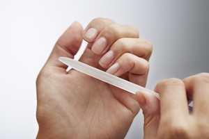 Cum să înghițim corect forma unghiilor - ziua femeii