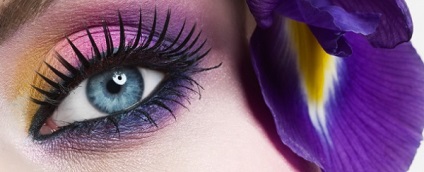 Hogyan készítsünk egy fényes make-up kék szeme minden ünnep