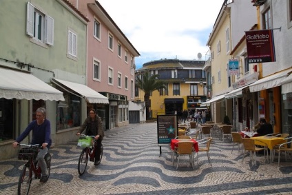 Cascais și Estoril în Portugalia, pe drumul spre Cape Rock