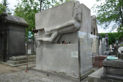 Pere Lachaise temető