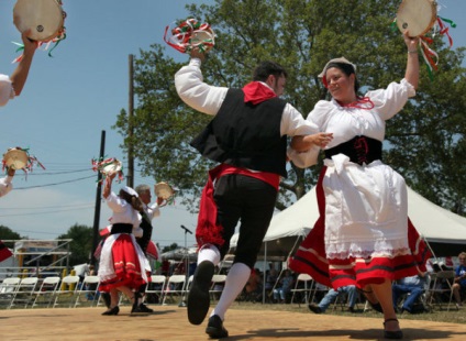 Cele mai bune dansuri - dansuri ale popoarelor din lumea tradițională a dansurilor din Italia (partea a 2-a, tarantella)