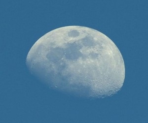 Lunar nap vonzása érdekében a pénzügyi siker, siker mágia