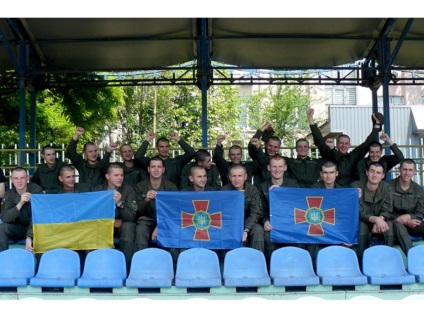Mariupol őrök legyőzte a Dnyeper rendőrök a focipályán