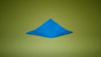 A mester osztály a szakterületen origami, „hóvirág”