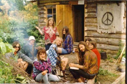 Fotografii de pace, dragoste, libertate rare despre viața comunității hippie în anii 1970