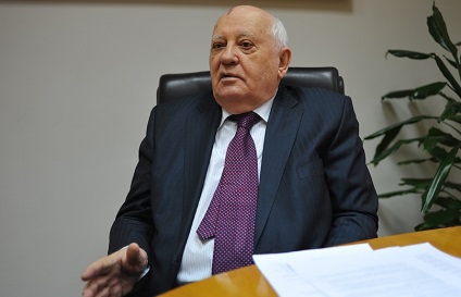 Mihail Gorbaciov putchiști pe care i-am dat în dinți