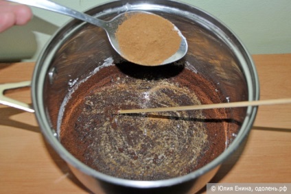 Recenzii pregătim o freză de săpun cu cafea, scorțișoară, lapte și ulei de semințe de struguri