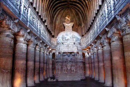 Peștera templelor din Ajanta și Ellora