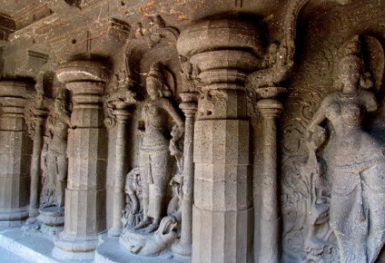 Peștera templelor din Ajanta și Ellora