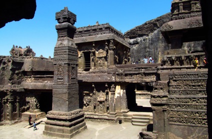 Peștera templelor din Ajanta și Ellora