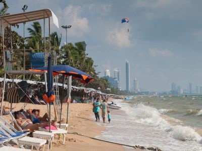 Plaja Jomtien, Pattaya fotografii, hoteluri, infrastructură