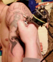 A folyamat a tetoválás -, hogyan kell csinálni egy tetoválást