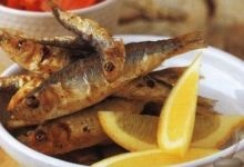 Fűszeres pörkölt burgonya, padlizsán és hal recept egy fotó