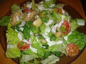 Salata de Caesar cu ciuperci - salata cu crotoni din 1001 de alimente