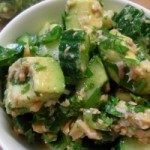 Salată de avocado cu ciuperci