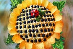 Salata de floarea soarelui cu ananas