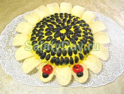 Salata de floarea-soarelui - arata foarte elegant la reteta mesei festive cu fotografii si clipuri video