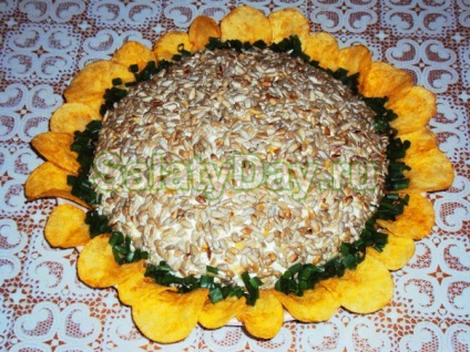 Salata de floarea-soarelui - arata foarte elegant la reteta mesei festive cu fotografii si clipuri video