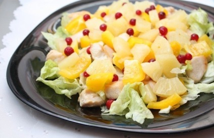 Salata cea mai delicioasă cu ananas și pui