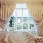 Perdele în dormitor pentru a înțelege tendințele de design moderne