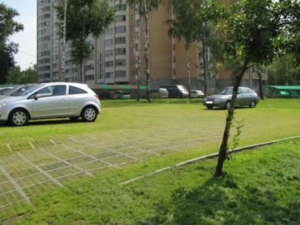 Coloane pentru parcarea în curte