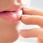 Herpesul anti-herpes comprimă herpes pe buze