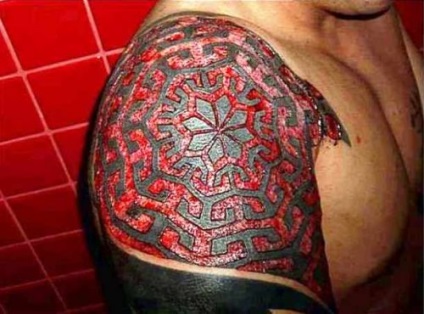 Tatuaje, cicatrizate, pe care nu ar trebui să le faceți singur (25 fotografii)