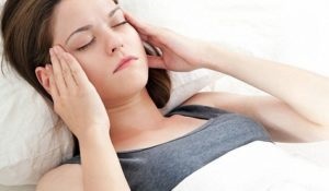 Tinnitus nyomás normális, a fej alacsony (fej) Tinnitus nyomás normális, a fej, az alacsony