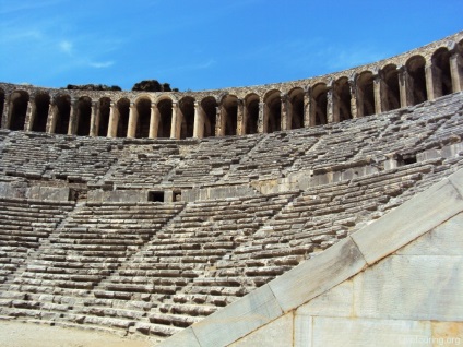 Az amfiteátrum az ókori város Aspendos