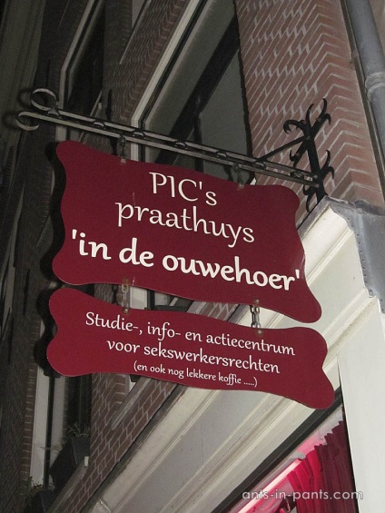 Amszterdam piros lámpás negyedben, prostituáltak, és nem csak, hangyák nadrág