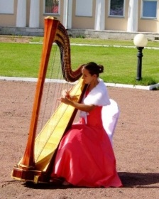 Artiștii din Sankt-Petersburg pentru o vacanță de neuitat!