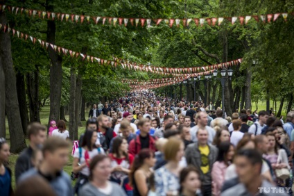 Mi hallgatni, enni és hogyan kell szórakozni az utolsó ingyenes nyári fesztivál-fest Minszkben