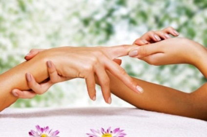 Care este utilizarea unghiilor de masaj, unghiilor frumoase - adăugarea imaginii