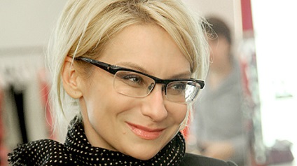 Evelina Khromchenko, blogger lite pe site-ul 23 august 2012, o bârfă