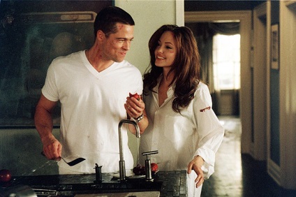 Cum au inceput romantismul lui Angelina Jolie si Brad Pitt cu noi detalii, bârfe