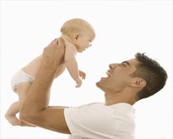 Cum să stabiliți un contact între tată și copil