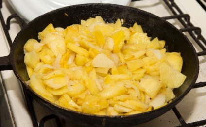 Cum să prăjiți cartofii în mod corect - de la unt și condimente la gătit