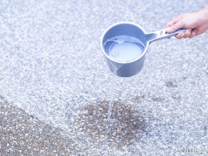 Hogyan lehet eltávolítani a vizelet szagát a betonfelület