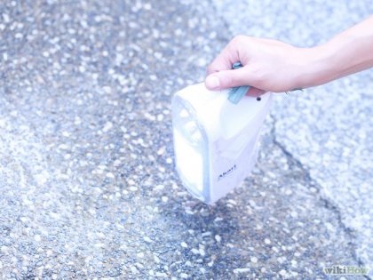 Cum să eliminați mirosul de urină de pe o suprafață de beton