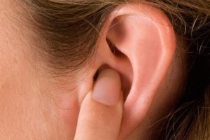Candidoza cauzată de ureche cauzează semne, tratamentul