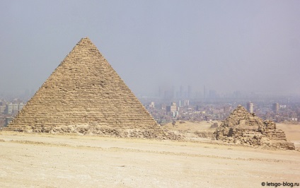 Complex de piramide din Giza