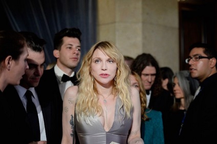 Courtney Love fotó ifjúkorában, és most - 300