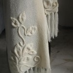 Fusta tricotata frumoasa si aceeasi rochie blana, tricotata cu lana vi
