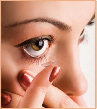 Crema pentru ochi este un element esențial al îngrijirii